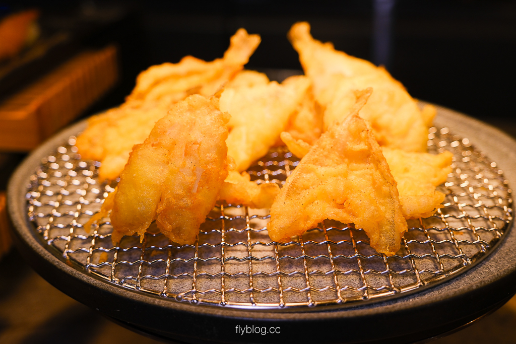 台中北屯「島語」漢神洲際店｜必吃龍蝦、海鮮吃到飽全攻略！訂位、價位、交通、必點菜色全解析 @飛天璇的口袋