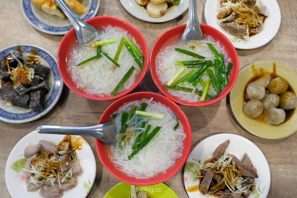 台中中區｜柳川東路米粉湯，搬家囉！第二市場好吃的米粉湯老店 @飛天璇的口袋
