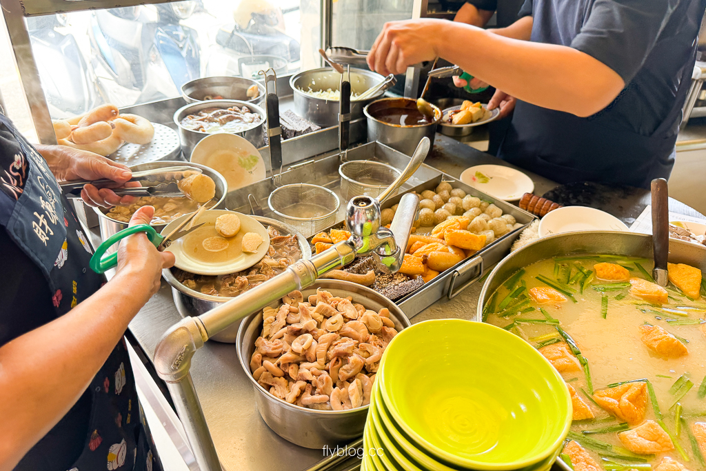 台中中區｜柳川東路米粉湯，搬家囉！第二市場好吃的米粉湯老店 @飛天璇的口袋