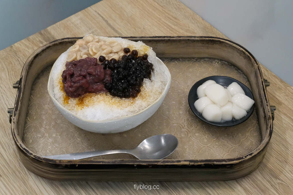 台中中區｜二沙堂湯圓專賣．第二市場古早味冰品，古早味湯圓冰和燒麻糬 @飛天璇的口袋