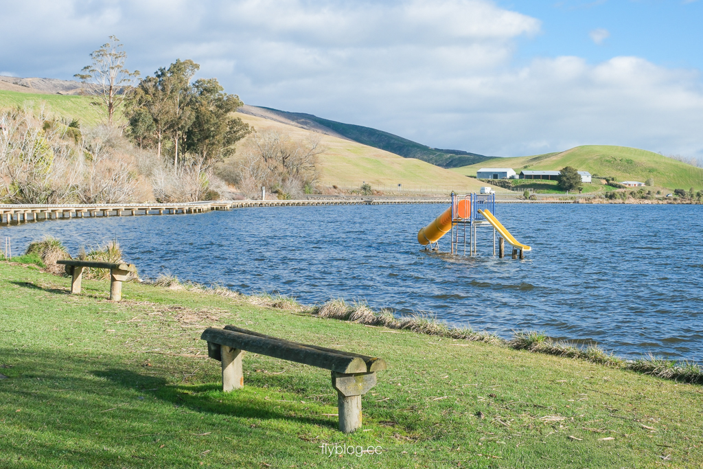 紐西蘭南島｜懷霍拉湖 Lake Waihola．平靜如鏡的天空之鏡，豐富生態和自然鳥類 @飛天璇的口袋