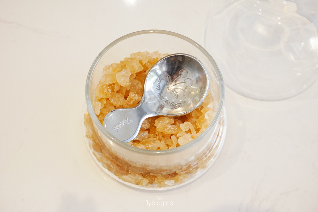 桃園美食｜日京屋 Niikyoya Patisserie．必吃限定水果泡芙、法式水果塔，桃園下午茶首選！ @飛天璇的口袋