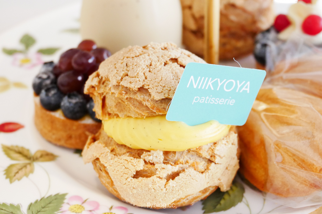 桃園美食｜日京屋 Niikyoya Patisserie．必吃限定水果泡芙、法式水果塔，桃園下午茶首選！ @飛天璇的口袋