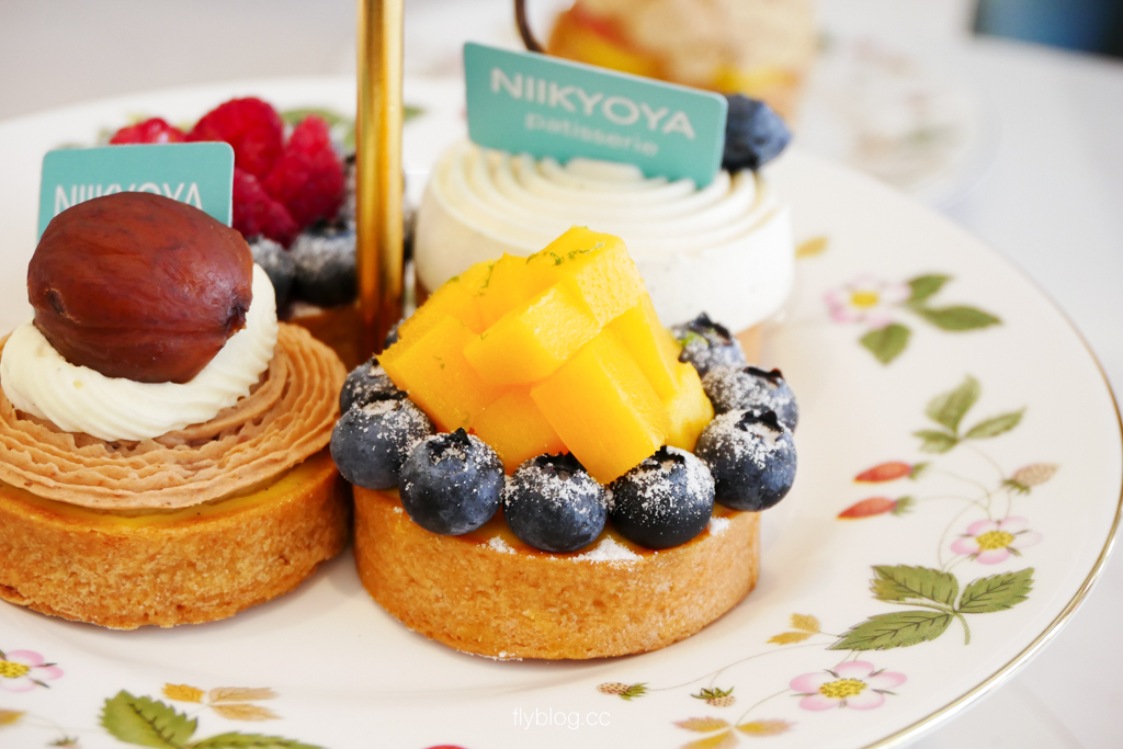 桃園美食｜日京屋 Niikyoya Patisserie．必吃限定水果泡芙、法式水果塔，桃園下午茶首選！ @飛天璇的口袋