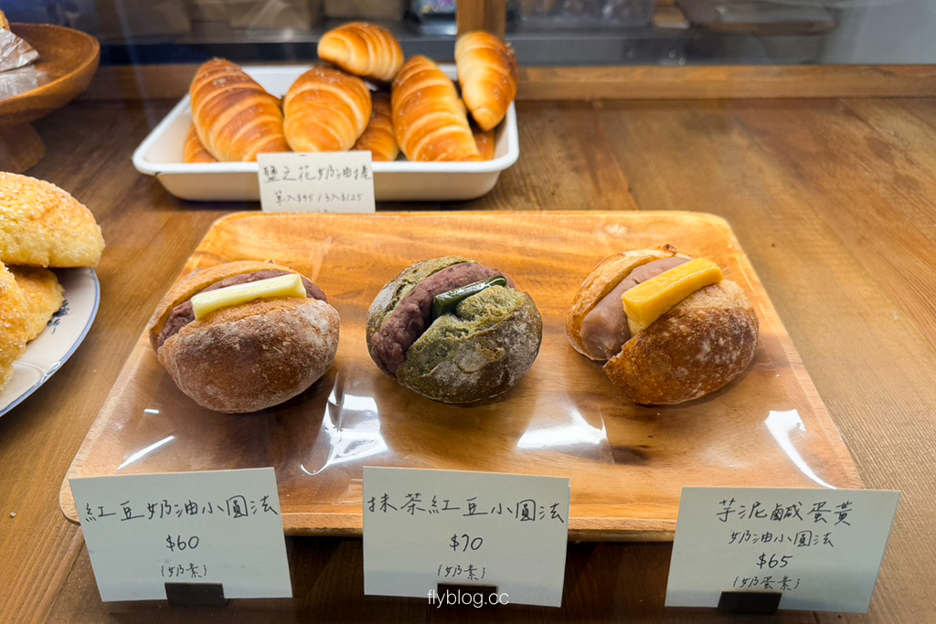 台中中區｜椛橙．小巷弄裡的麵包店，內用日式日式塌塌米 @飛天璇的口袋