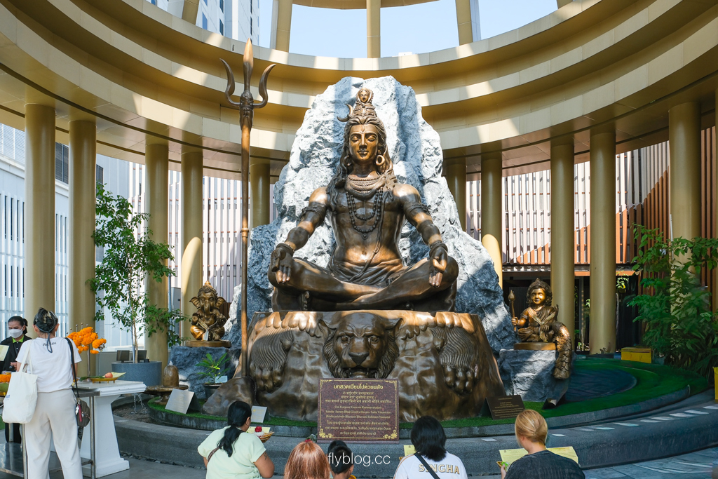 泰國曼谷｜Chit Lom奇隆站一日遊．Savoey海鮮、Dior LV咖啡廳、印度神參拜全攻略 @飛天璇的口袋