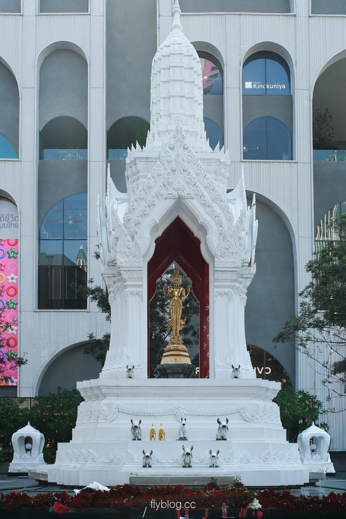 泰國曼谷｜Chit Lom奇隆站一日遊．Savoey海鮮、Dior LV咖啡廳、印度神參拜全攻略 @飛天璇的口袋