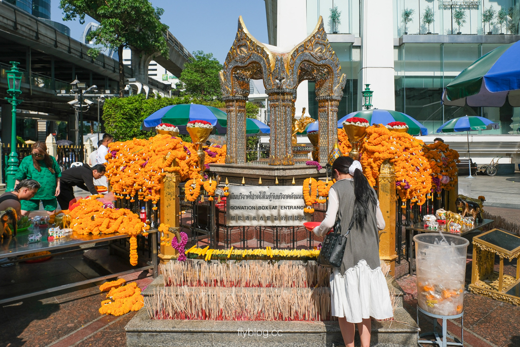 泰國曼谷｜Chit Lom奇隆站一日遊．Savoey海鮮、Dior LV咖啡廳、印度神參拜全攻略 @飛天璇的口袋