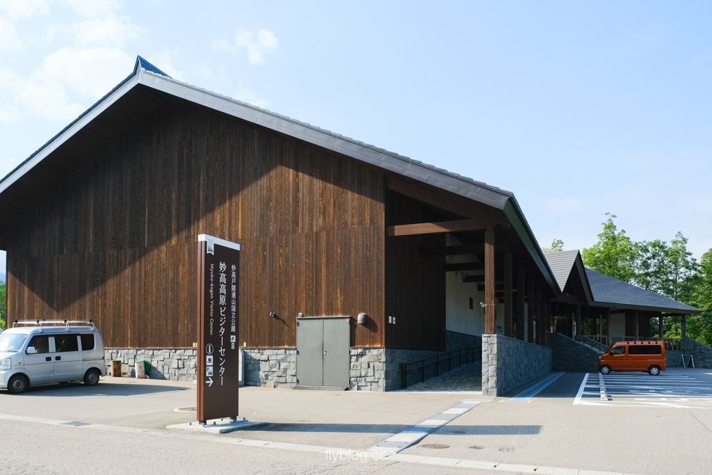 日本新潟｜蠑螈池 いもり池．新潟妙高自然景點，遠眺妙高山的壯麗景色 @飛天璇的口袋
