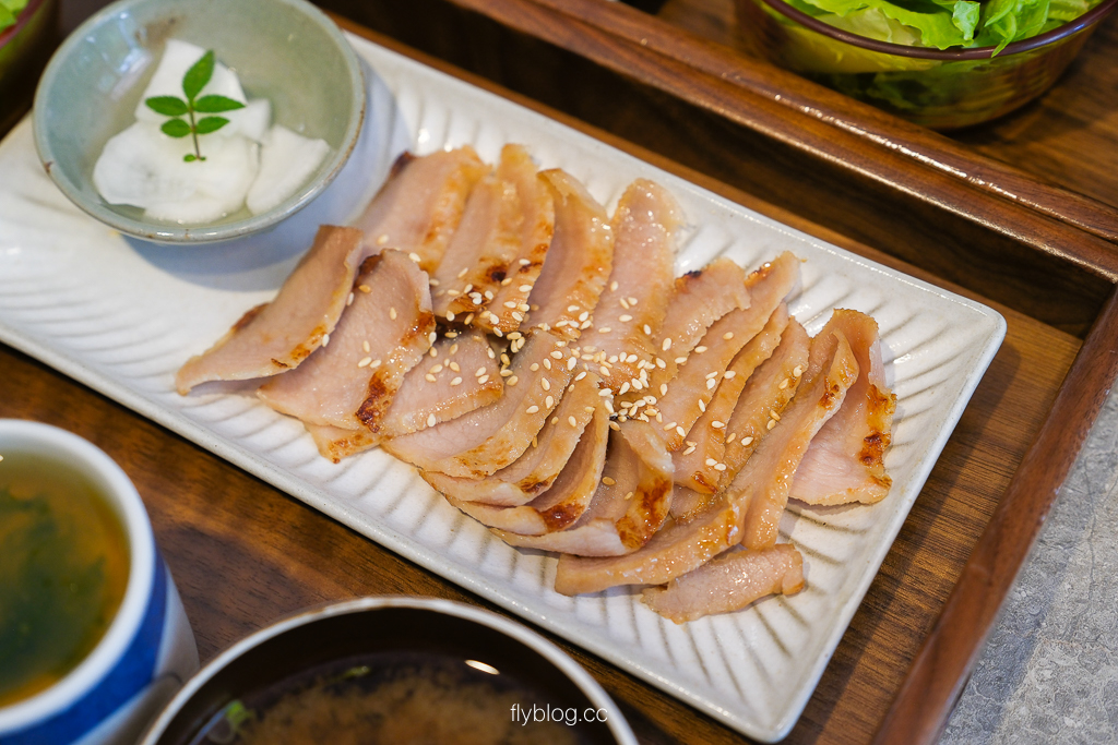 台中北區｜MOBU CAFE．原Supple甜點工作室，有定食也有咖啡甜點 @飛天璇的口袋