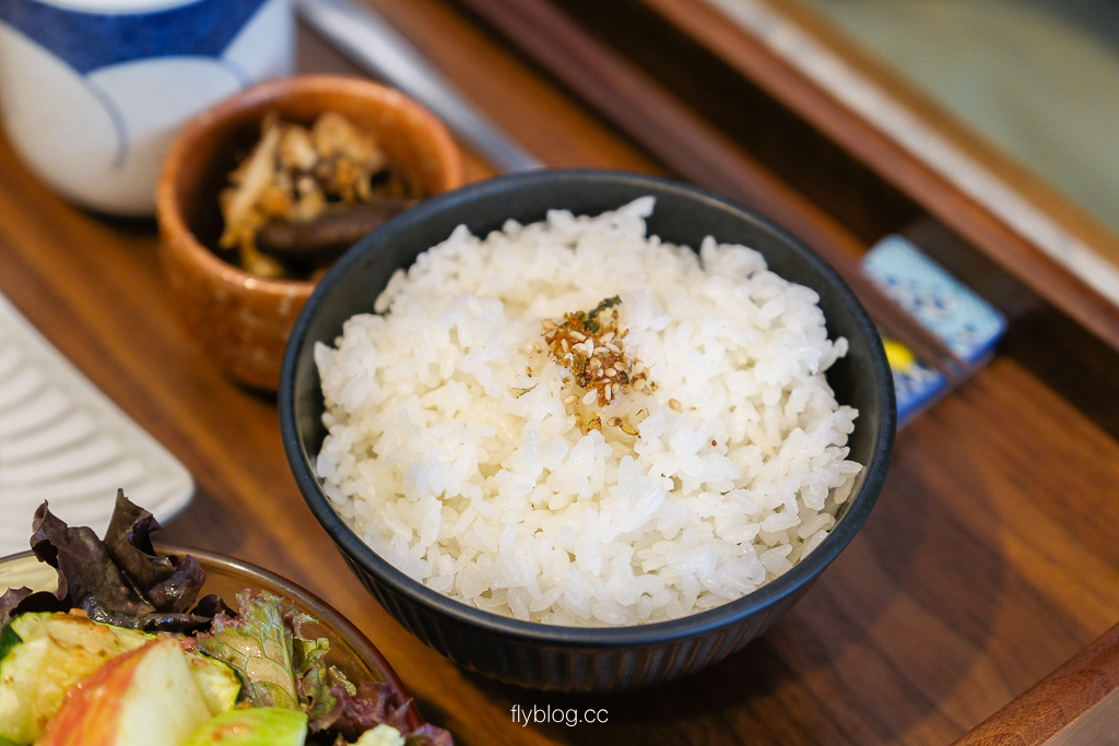 台中北區｜MOBU CAFE．原Supple甜點工作室，有定食也有咖啡甜點 @飛天璇的口袋