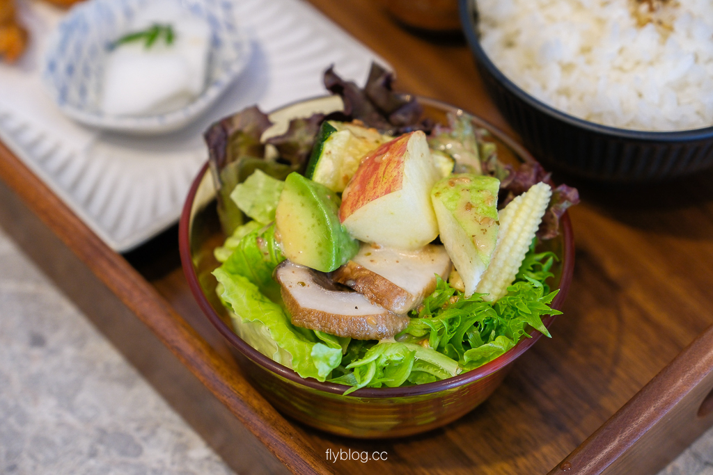 台中北區｜MOBU CAFE．原Supple甜點工作室，有定食也有咖啡甜點 @飛天璇的口袋
