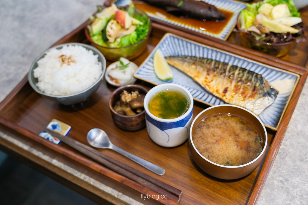 台中北區｜MOBU CAFE．原Supple甜點工作室，有定食也有咖啡甜點 @飛天璇的口袋