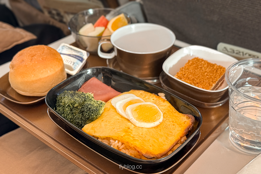 星宇航空JX314｜台中直飛東京也太方便！A321NEO機型、餐點全公開！✈️🇯🇵 @飛天璇的口袋