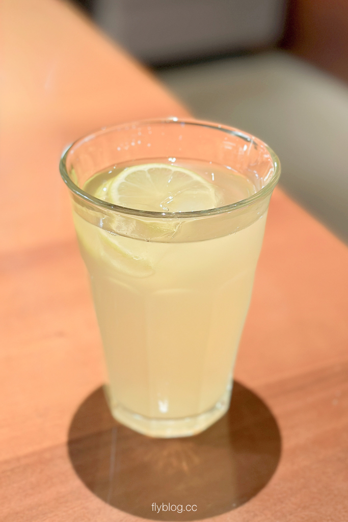 台北中正｜上島珈琲店 站前店．早午餐185元起附飲料，台北車站不限時咖啡館 @飛天璇的口袋