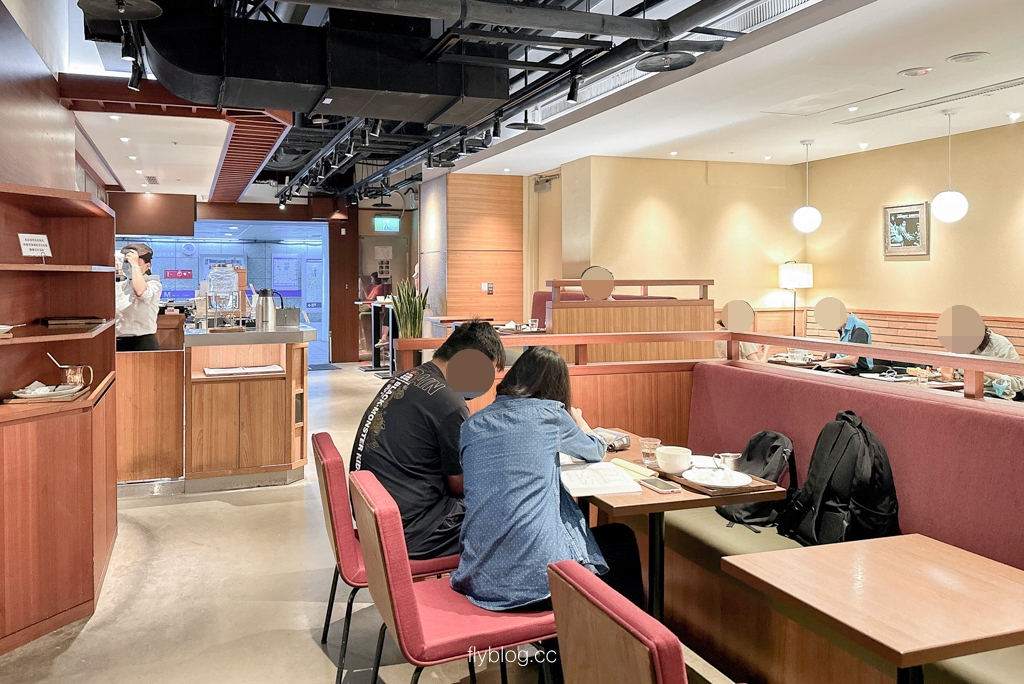 台北中正｜上島珈琲店 站前店．早午餐185元起附飲料，台北車站不限時咖啡館 @飛天璇的口袋