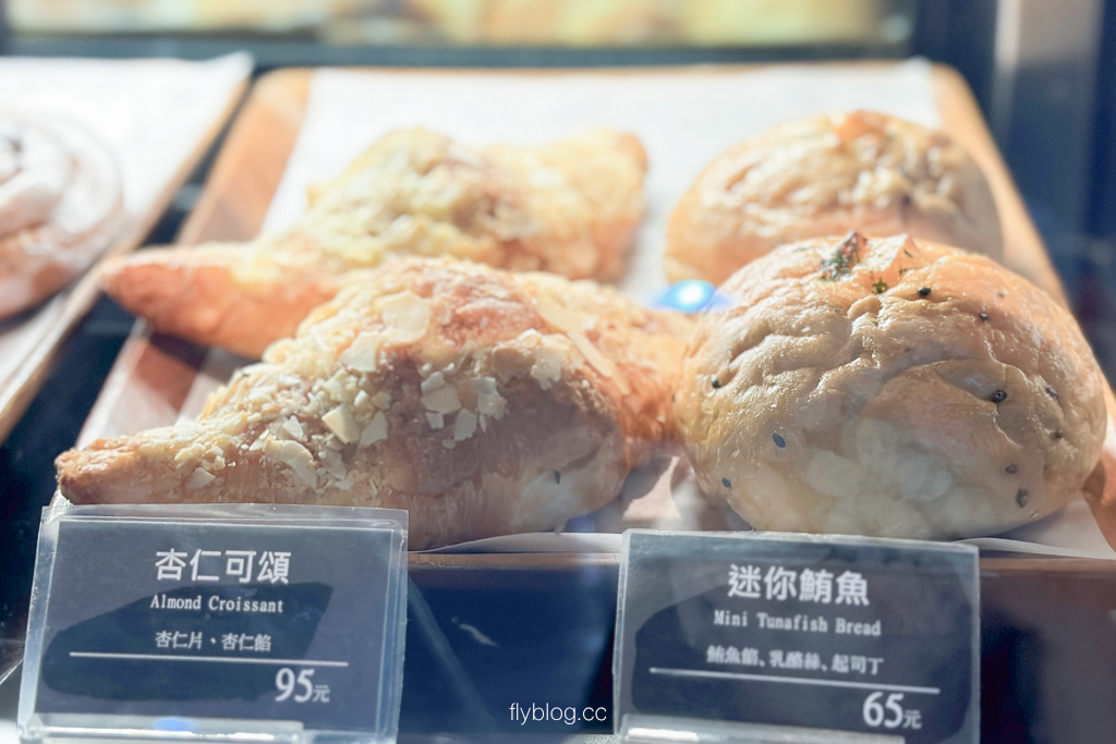 台北中正｜上島珈琲店 站前店．早午餐185元起附飲料，台北車站不限時咖啡館 @飛天璇的口袋
