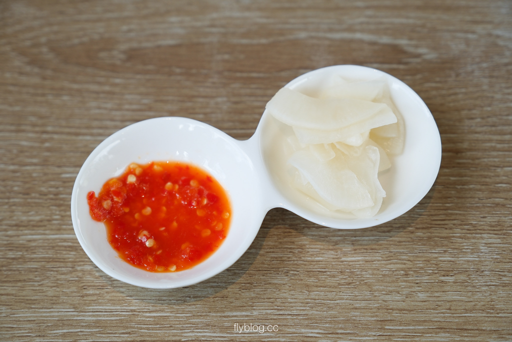 南投魚池｜兩兄弟美式河粉．日月潭好吃河粉專賣，大怪獸河粉還有帶骨牛肋 @飛天璇的口袋