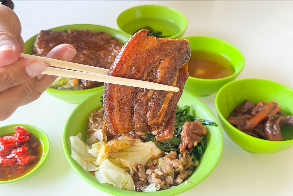 台中豐原｜老三元爌肉飯．傳承三代的老味道重出江湖，在地人從小吃到大的古早味 @飛天璇的口袋