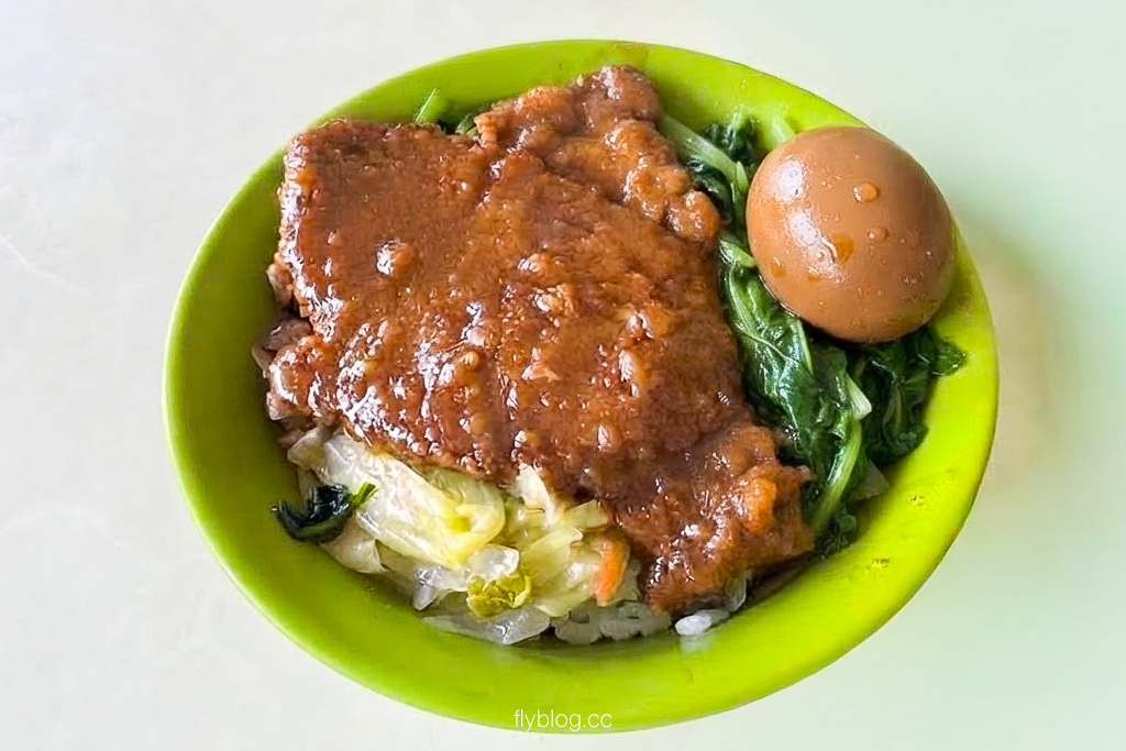 台中豐原｜老三元爌肉飯．傳承三代的老味道重出江湖，在地人從小吃到大的古早味 @飛天璇的口袋