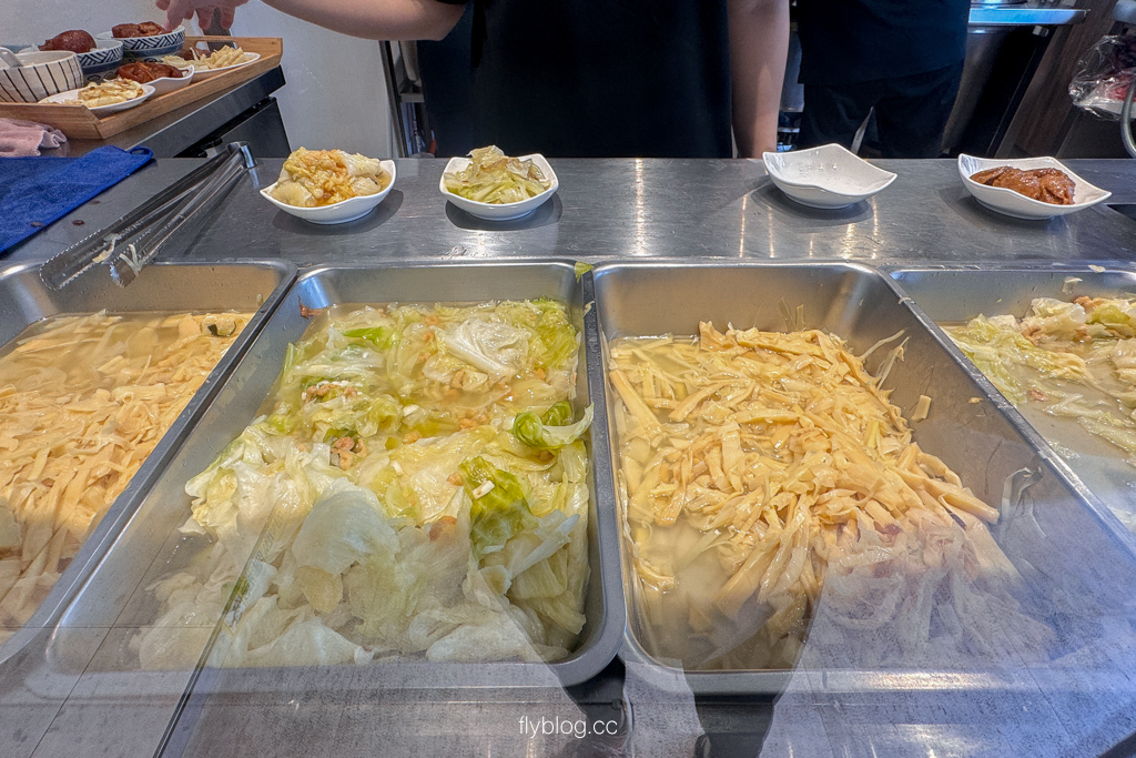 台中太平｜只有爌肉飯．太平排隊爌肉飯，乾淨衛生、料好味美！ @飛天璇的口袋