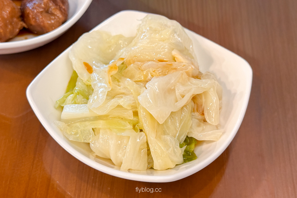 台中太平｜只有爌肉飯．太平排隊爌肉飯，乾淨衛生、料好味美！ @飛天璇的口袋