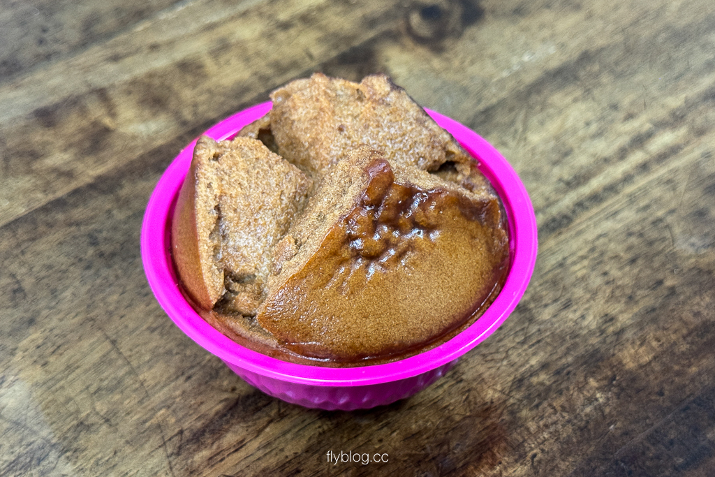 南投埔里｜汶傳統米食坊．埔里排隊銅板美食，古早味草仔粿和芋頭粿 @飛天璇的口袋