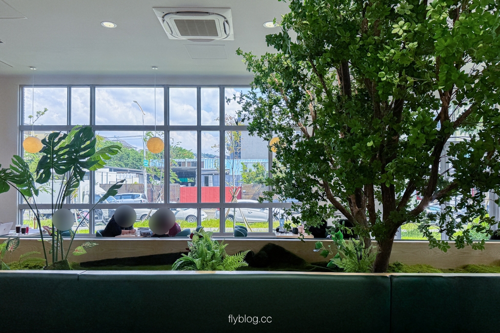 台中北屯｜DYC 打咖啡 溪東圖書館門市：全台少見圖書館共構咖啡廳，SCA 國際認證精品咖啡體驗 @飛天璇的口袋
