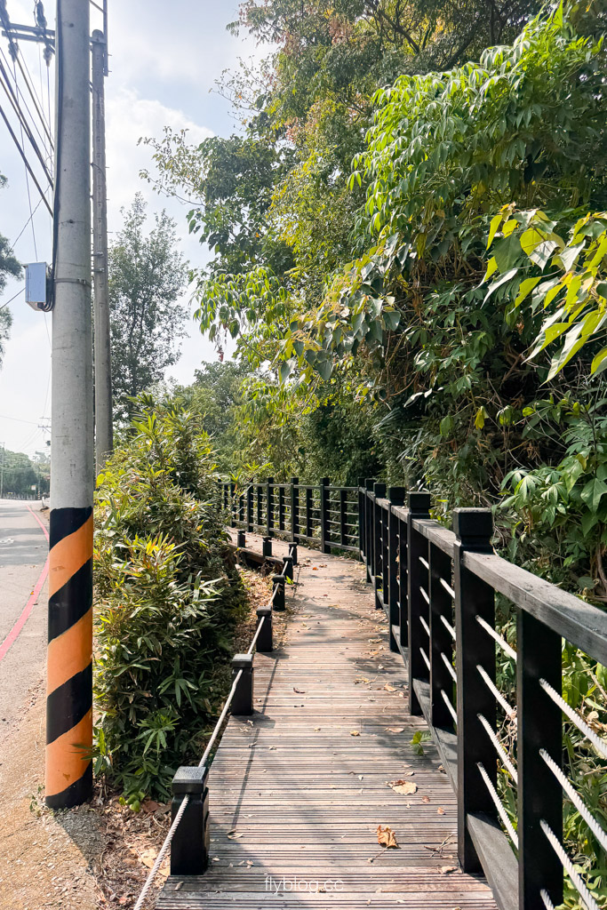 台中豐原｜蜈蚣崎登山步道：690m緩坡卵石步道、林蔭小徑，親子健行首選 (附停車廁所資訊) @飛天璇的口袋