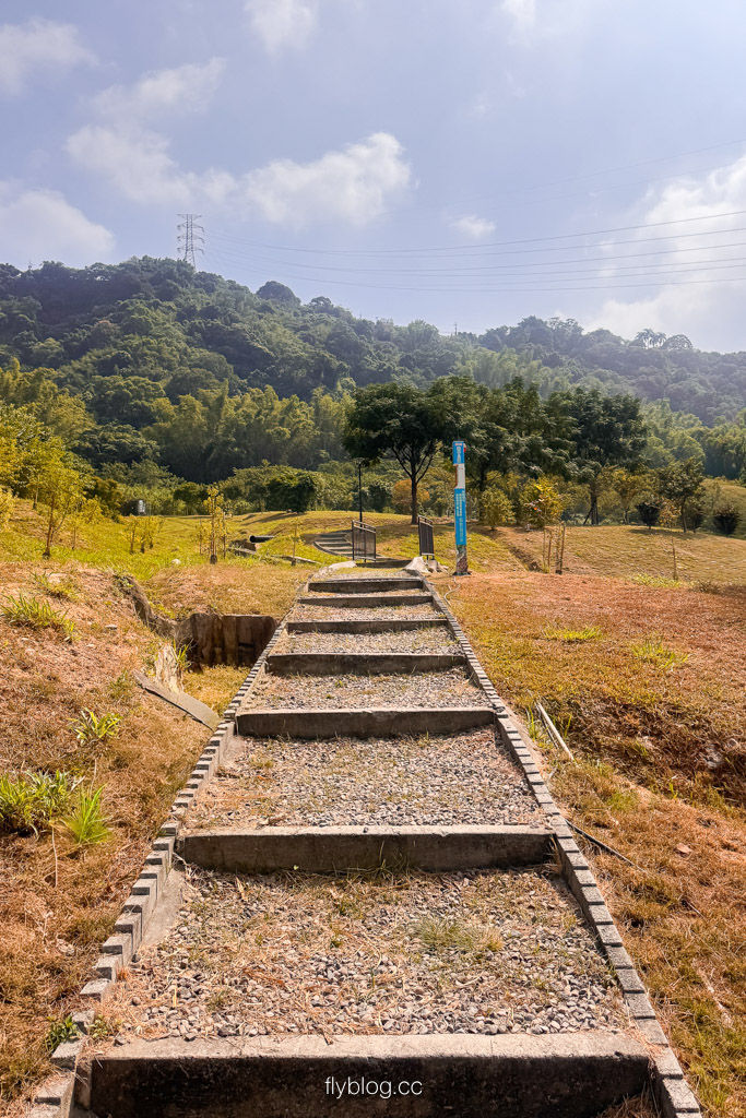 台中豐原｜蜈蚣崎登山步道：690m緩坡卵石步道、林蔭小徑，親子健行首選 (附停車廁所資訊) @飛天璇的口袋