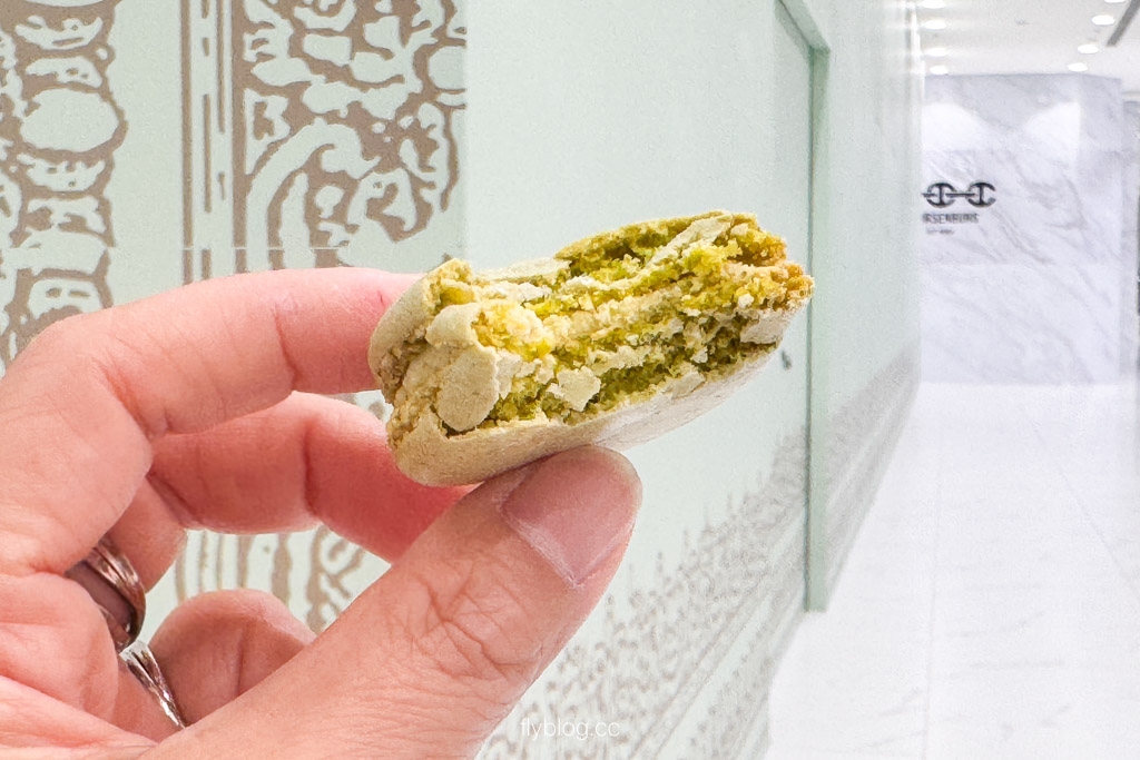 台中北屯｜Ladur&eacute;e 漢神洲際店．巴黎的百年甜點名店，法國馬卡龍第一品牌 @飛天璇的口袋