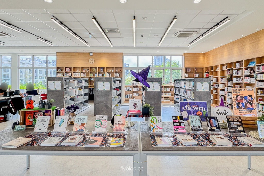 台中北屯｜溪東圖書館：全台首座「登山露營」主題秘境！零木作設計、附設咖啡廳，親子與SOHO族新據點！ @飛天璇的口袋