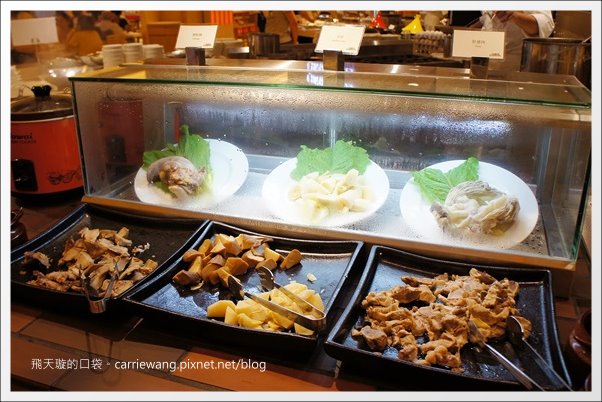 【台中百匯吃到飽】漢來海港自助餐廳@台中廣三SOGO百貨16樓。喜歡甜點和海鮮的可以去~ @飛天璇的口袋