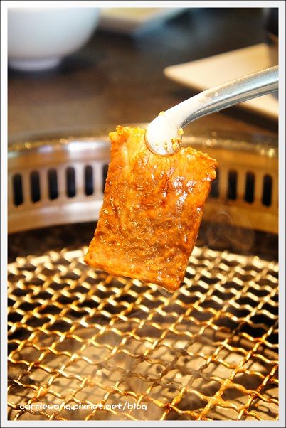 【台中燒肉推薦】牧島燒肉專門店。如同品嚐法式料理一般的幸福美食饗宴 @飛天璇的口袋