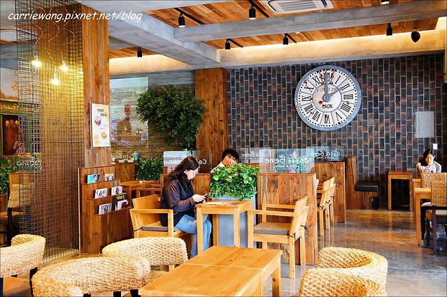 【台中下午茶】Caffé bene。韓國第一連鎖品牌咖啡館進駐台中，環境寬敞舒服，刨冰很吸睛(4/22開始試賣，5/6正式開幕) @飛天璇的口袋