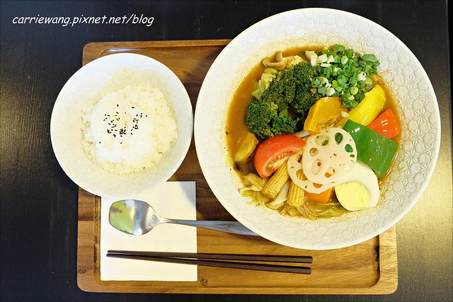【台中日式料理】心湯咖哩。來自北海道札幌的好味道，夏日炎炎吃咖哩正開胃 @飛天璇的口袋