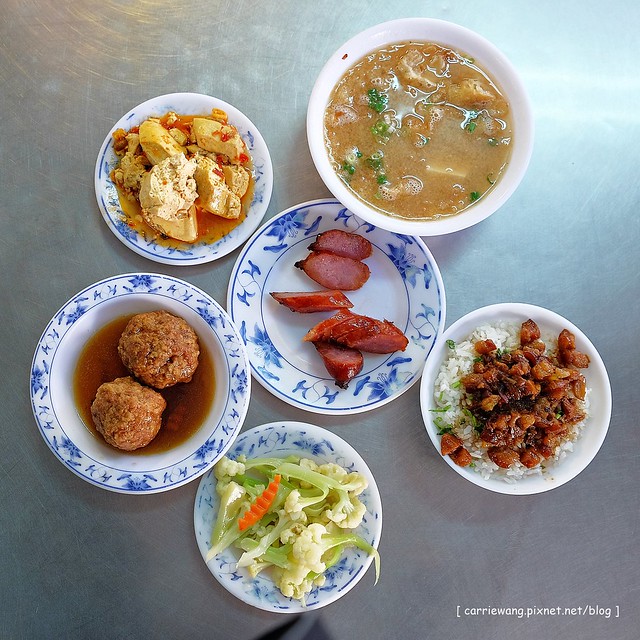江川肉燥飯｜永樂市場經營五十年的肉燥飯，國華街的平民美食 @飛天璇的口袋