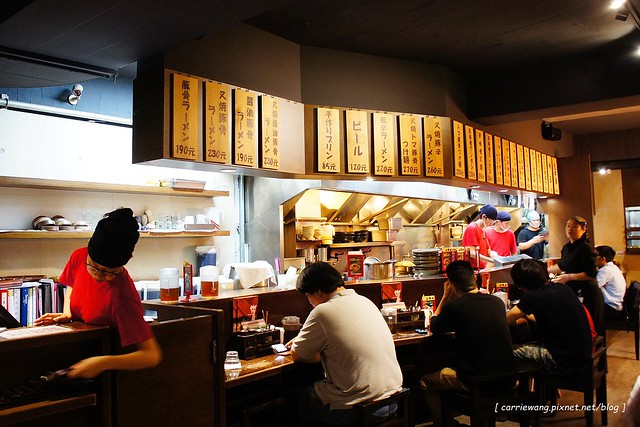 【台北拉麵推薦】樂麵屋@永康店。來自日本九州，客製化的口味，味道不錯，只是油蔥酥的味道重了一點 @飛天璇的口袋