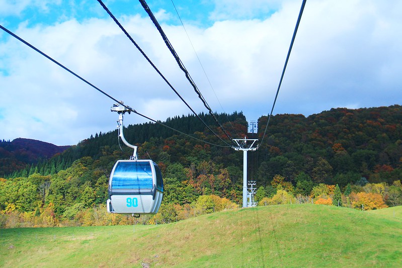 日本東北┃秋田旅遊景點：森吉山阿仁滑雪場，一年四季有不同的美景，分享2017年秋天美景和交通方式 @飛天璇的口袋