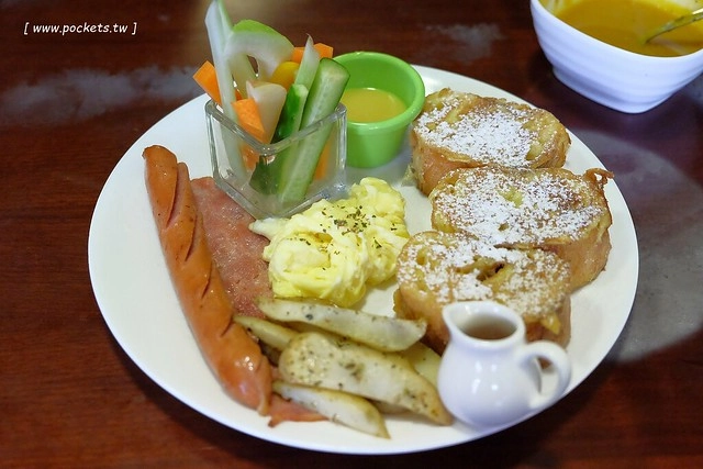 穅村早午餐：沙拉盤豐盛又美味，蜜糖吐司價格親民CP值高 @飛天璇的口袋