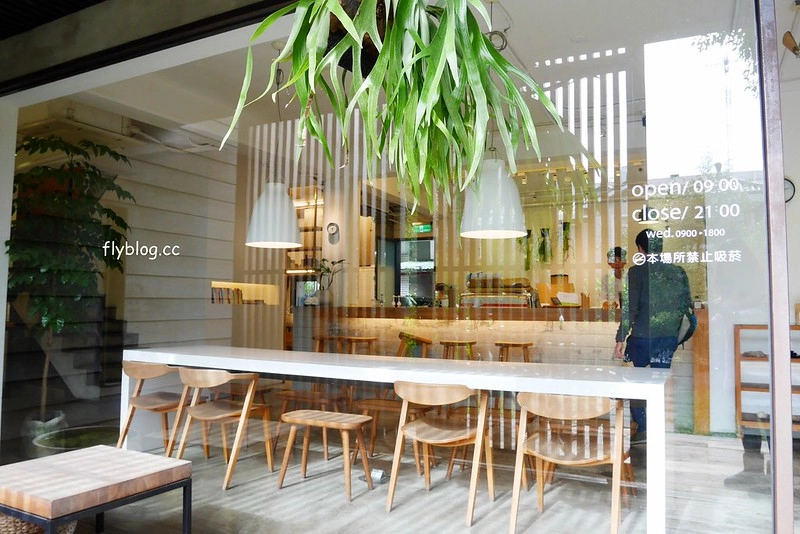 目覺咖啡三店：精明商圈巷弄裡優質咖啡館，個人心中台中第一名的早午餐 @飛天璇的口袋