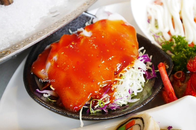 豆腐岬17海鮮餐廳：宜蘭在地人也推薦的南方澳海鮮餐廳，食材新鮮價格實在，多人可以點桌菜更划算(已歇業) @飛天璇的口袋