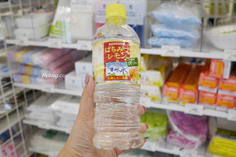【日本大阪】星巴克透明咖啡~日本：7-11限定星巴克透明氣泡水，還有Suntroy、可口可樂い・ろ・は・す和其他天然水加味礦泉水(氣泡水)比一比 @飛天璇的口袋