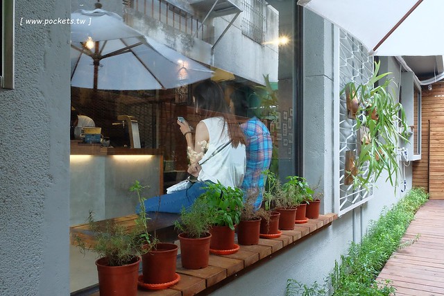 好堅果咖啡 Heynuts Café：精明商圈工業風咖啡館，食材用心餐點豐盛，近期很喜歡的早午餐店 @飛天璇的口袋