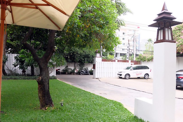 泰國曼谷｜Oasis Spa Bangkok Sukhumvit 31｜在城市綠洲中享受奢華的貴婦級SPA，精油按摩、泰式按摩、草藥球熱敷 @飛天璇的口袋