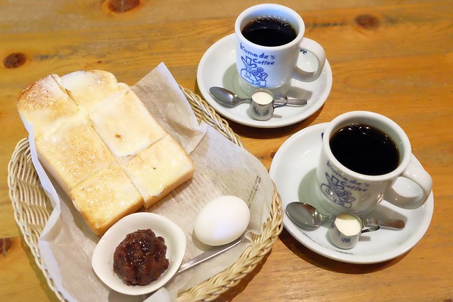 【日本愛知】コメダ珈琲店(komeda)~來名古屋一定要體驗一下名古屋特有的早餐文化，點一杯咖啡送一份吐司，名駅店鄰近名古屋名鐵百貨 @飛天璇的口袋
