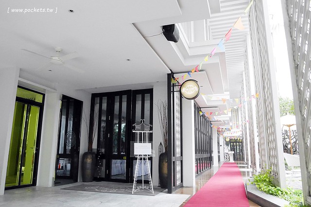 泰國曼谷｜Hua Chang Heritage Hotel 曼谷華昌文化遺產飯店，充滿少女風情的粉色房間，緊鄰BTS Ratchathewi、MBK、Siam Discovery，逛街購物方便 @飛天璇的口袋