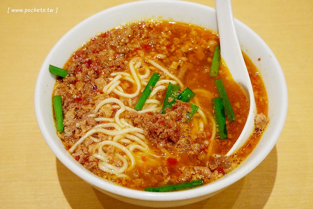 【日本愛知】味仙拉麵~在台灣吃不到的台灣拉麵，重口味的湯頭又麻又辣，名古屋中部機場四樓就吃的到 @飛天璇的口袋