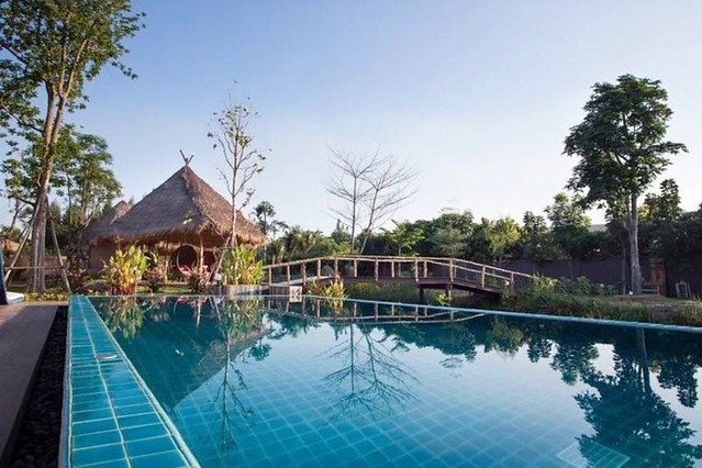泰國安帕瓦｜Asita Eco Resort 阿希塔生態度假村｜以環保為主的綠色飯店，享受緊鄰河畔的小木屋風情 @飛天璇的口袋
