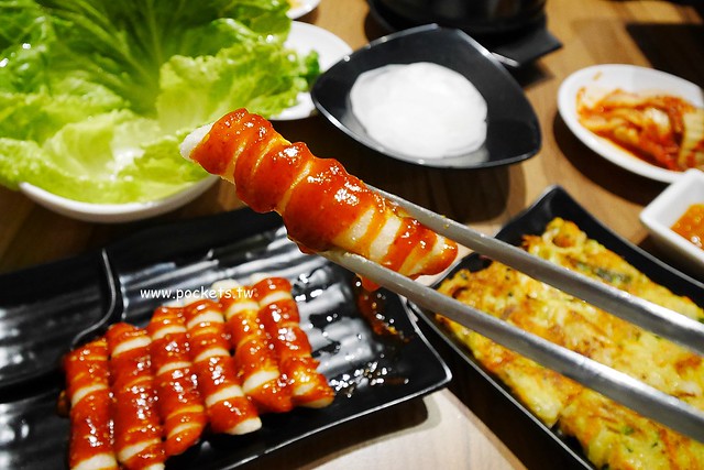 【台中北區】火板大叔韓國烤肉，老闆是道地的韓國人，餐點平價道地又好吃，韓式料理原來不是只有一種味道 @飛天璇的口袋